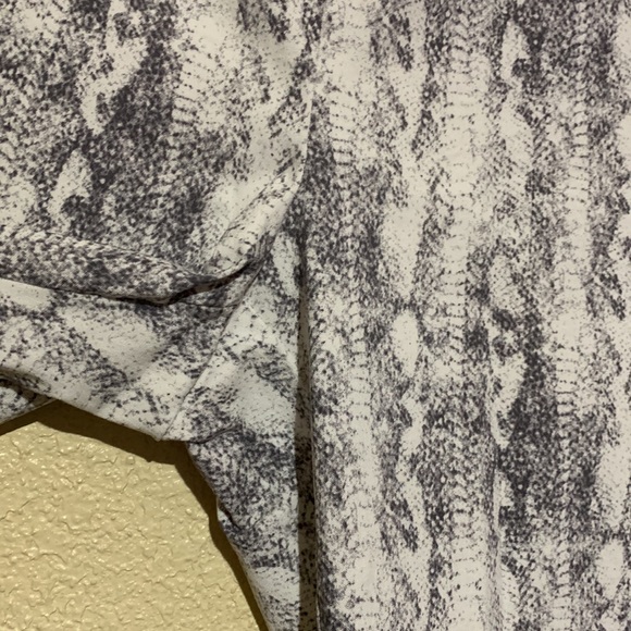 89th &  Madison Jeggings Stretch Pants Size L Animal Print White Gray - Picture 7 of 16